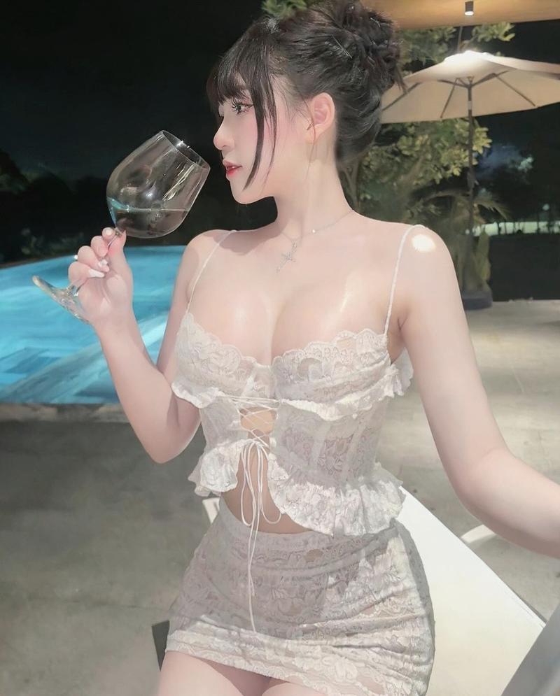 Thùy Trang style ulzzang Hàn Quốc dễ thương