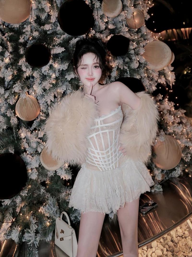 Thùy Trang style layering thời thượng