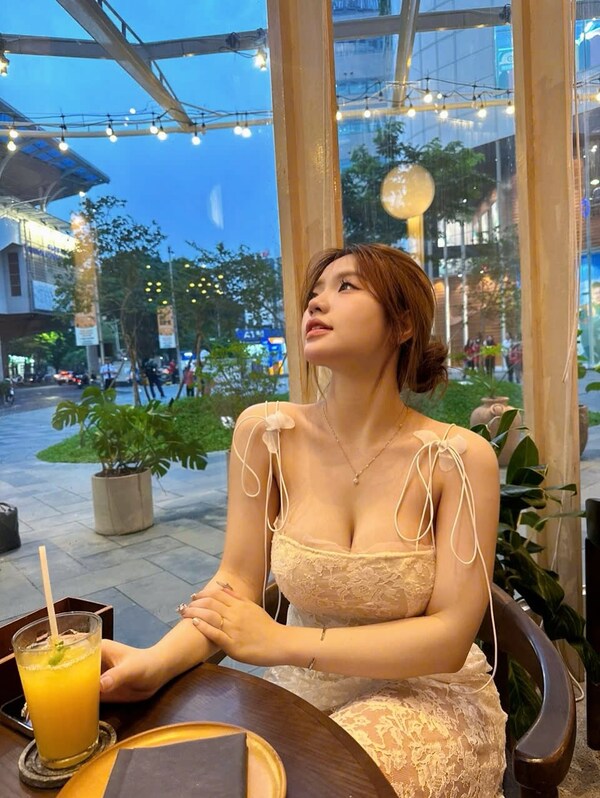 TikToker Lan Xinh Yêu 3
