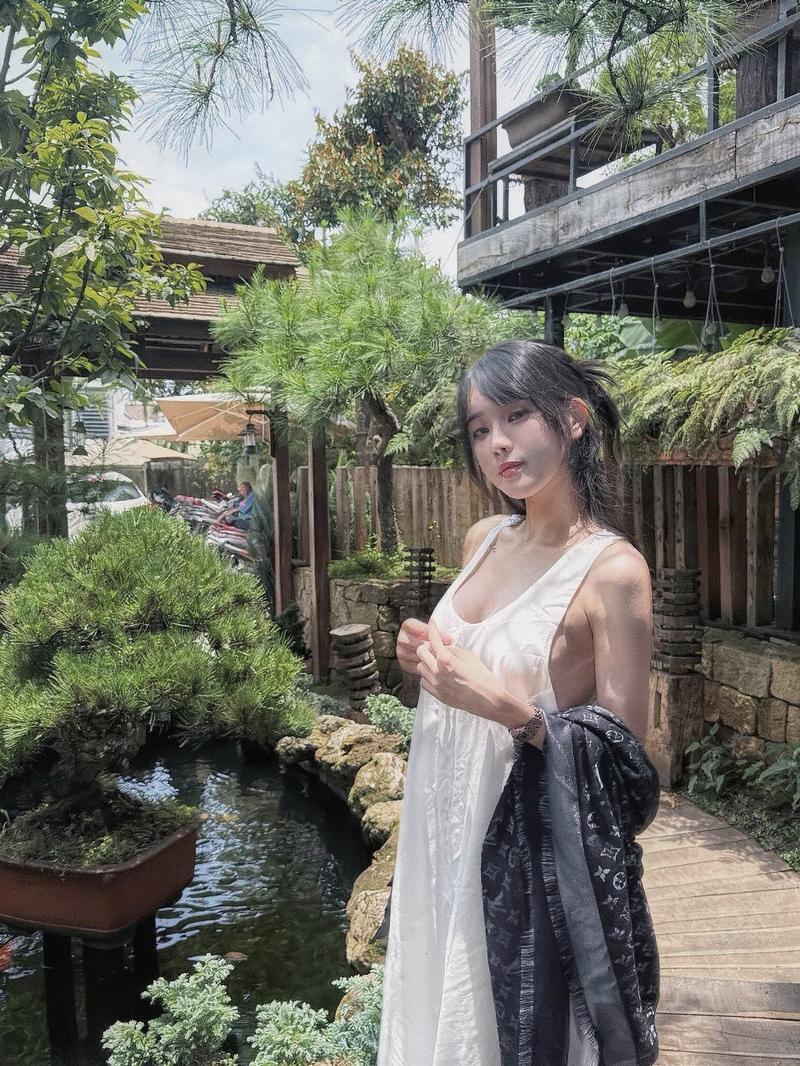 Nữ beauty vẻ ngoài dịu dàng nhưng đầy sức hút