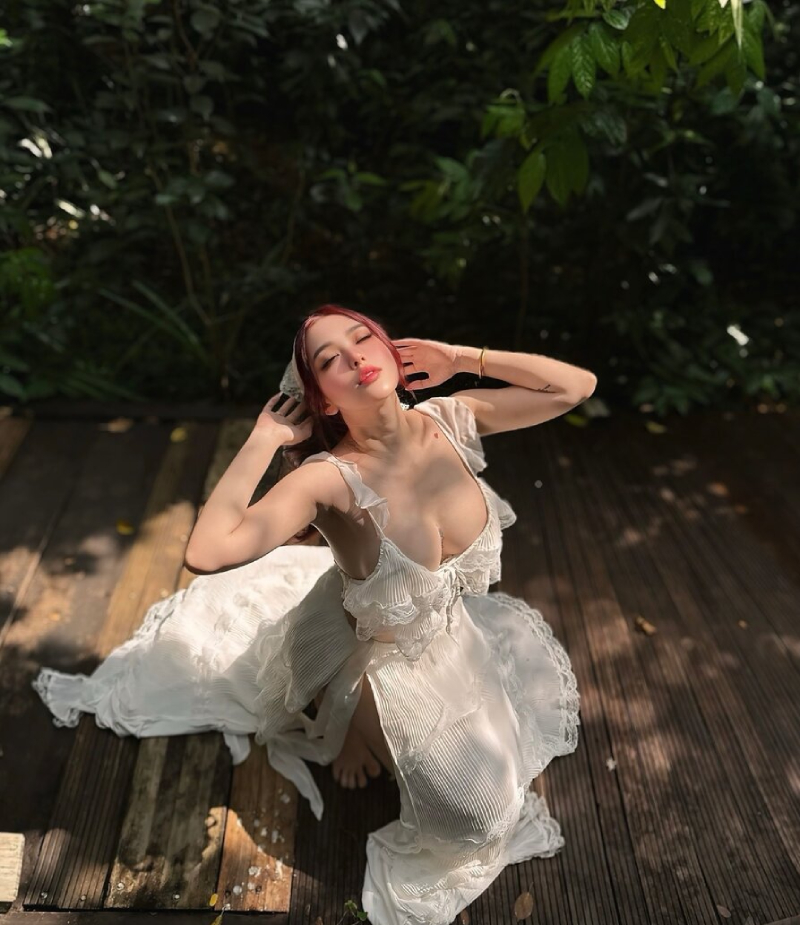 Ảnh Sex Hoàng Nhân Linh Chi 8