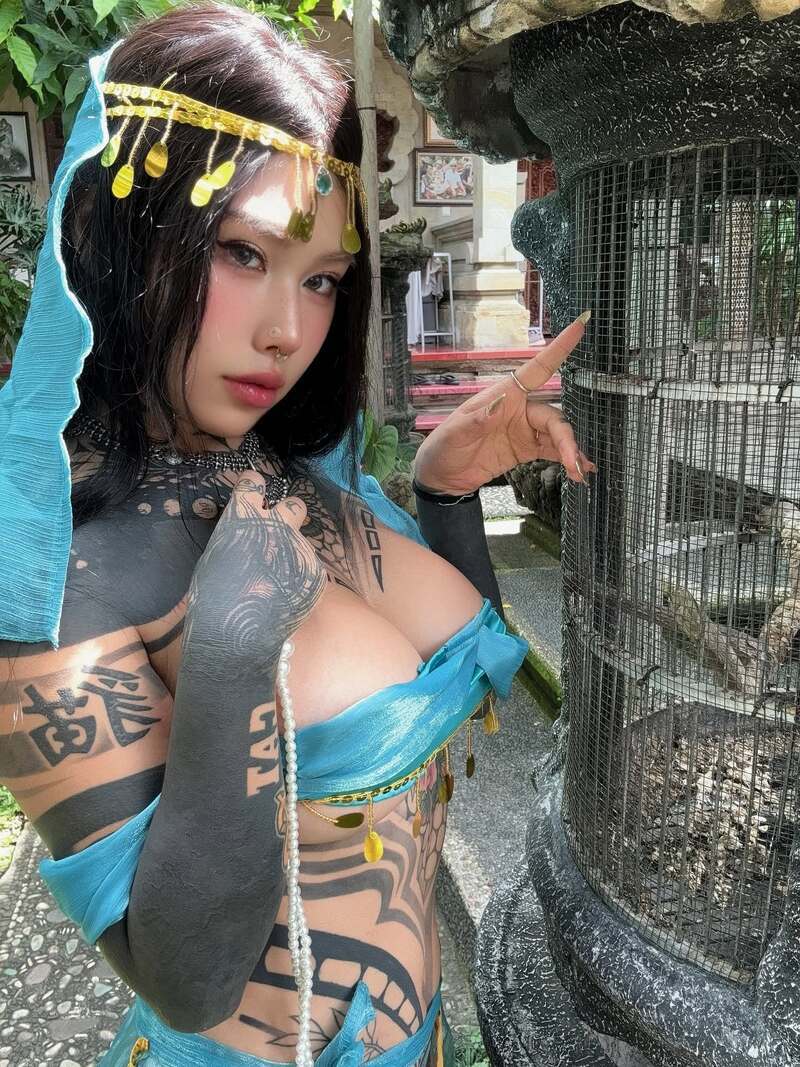 Bigcatmia 16