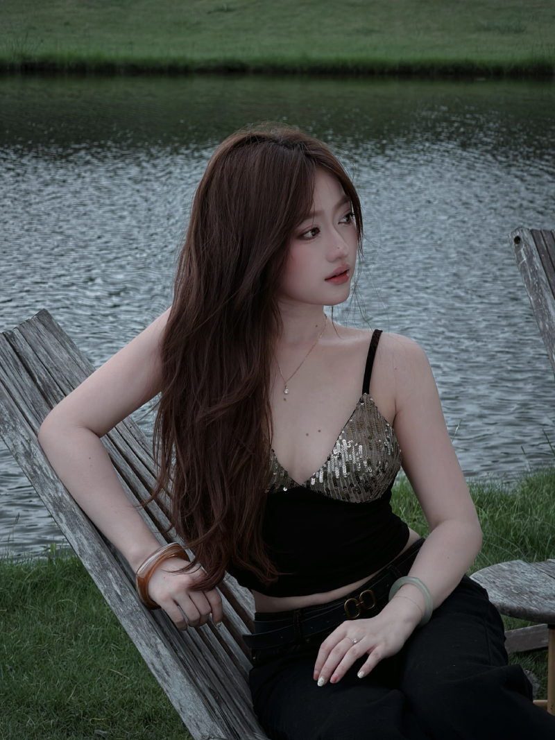 Lê Trinh mặc bikini